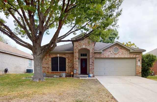 Adorable 1 story 4 bedroom 2 Bath with 2 car garage photos photos