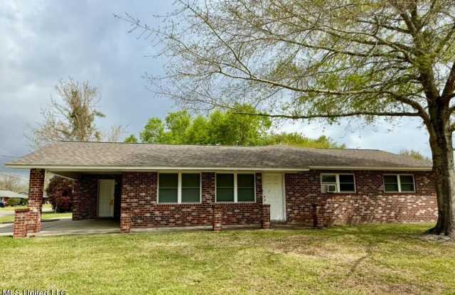 100 Jamaica Street - 100 Jamaica Street, Long Beach, MS 39560