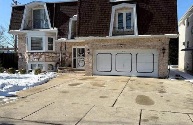 6146 N Melvina Avenue unit: 2 photos photos