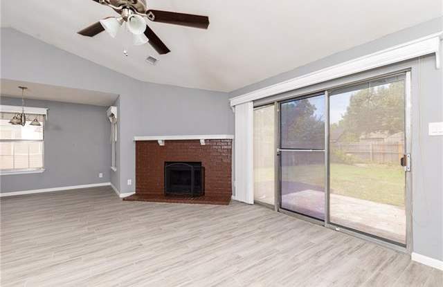 7417 Canoga Circle Gallery 2