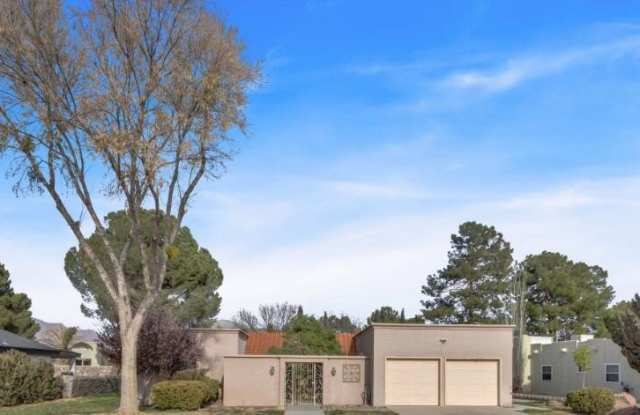 4945 VISTA GRANDE Circle Gallery 3