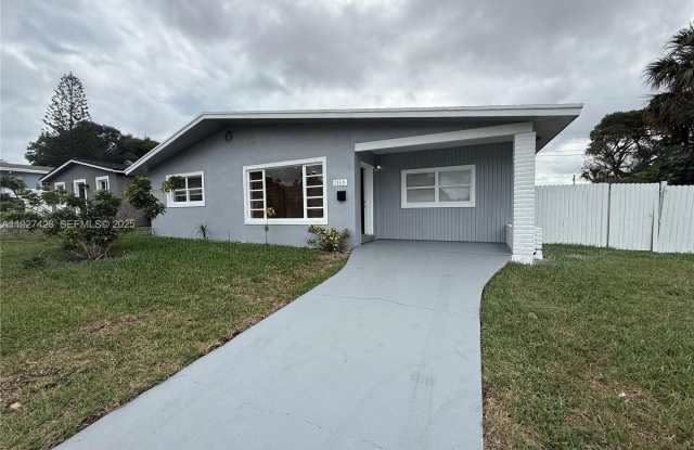 1149 W 26th St photos photos