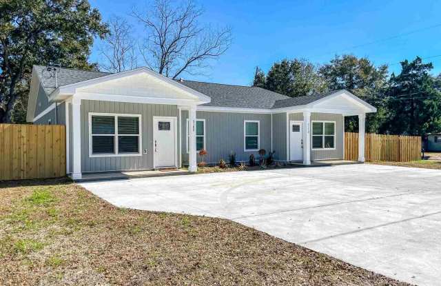 5180 Burlington Ave - 5180 Burlington Avenue, Brent, FL 32505