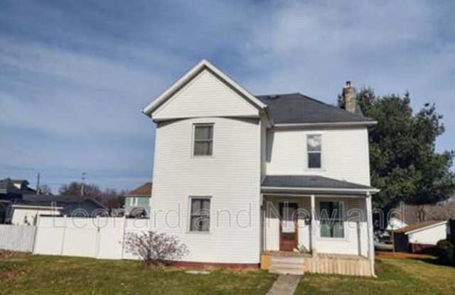 218 High Ave - 218 High Avenue, Byesville, OH 43723