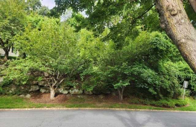 45 Bridle Way Gallery 2
