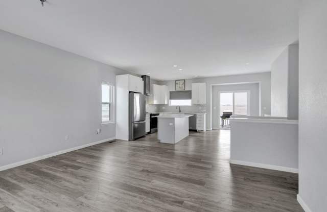 3-Bedroom Home in Fountain’s Cross Creek Neighborhood Gallery 3