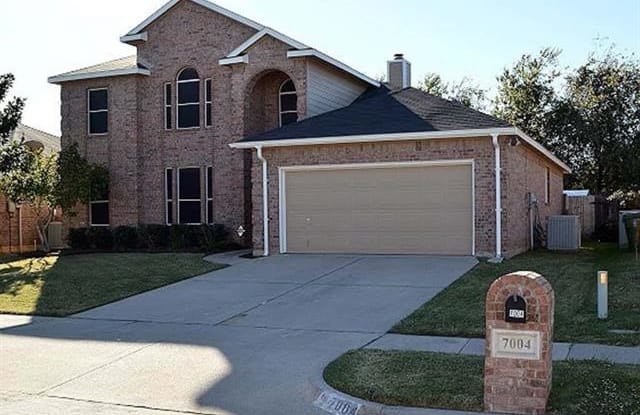 7004 Park Green Drive - 7004 Park Green Drive, Arlington, TX 76001