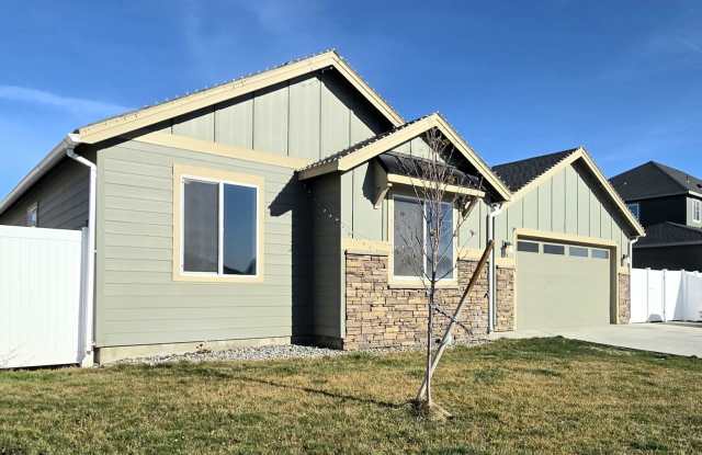 New 4 Bed Rambler | Fenced Yard | 2-car Garage | Move-In Ready House for Rent in Quincy! photos photos