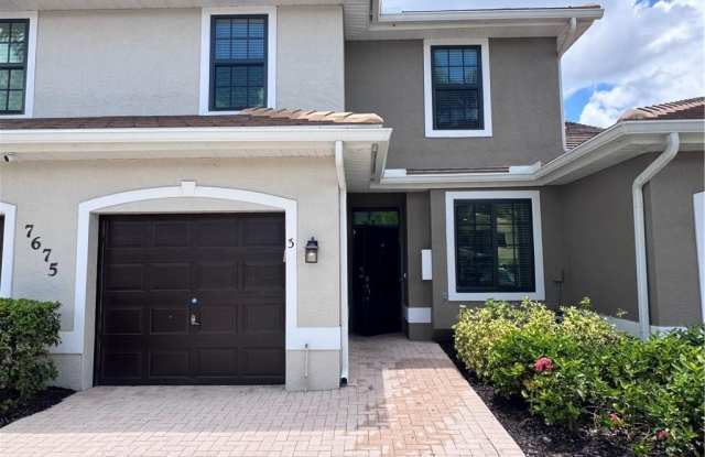 7675 Meadow Lakes dr Gallery 3