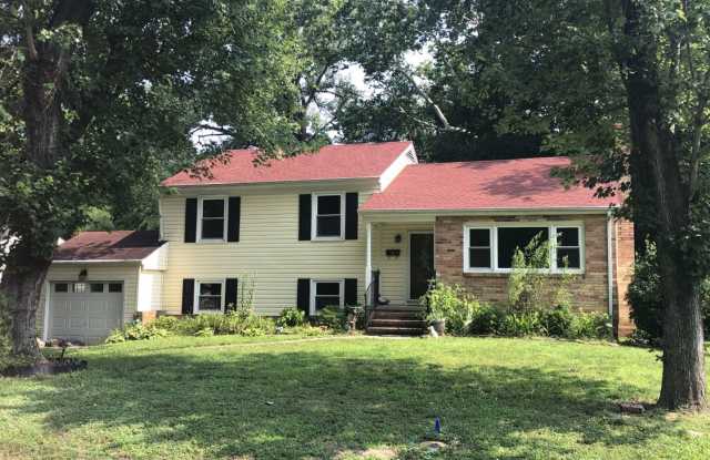 3 Bedroom 1.5 Bathroom Single Family Home near Colonial Williamsburg photos photos