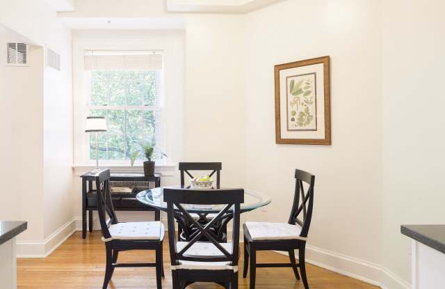The Kennedy-Warren Gallery 4