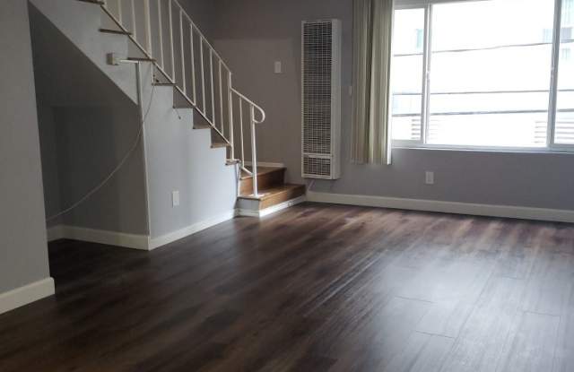 5836 Harold Way Gallery 1
