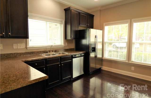 14156 Holly Springs Drive Gallery 4