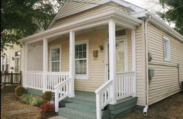 1719 Porter St photos photos