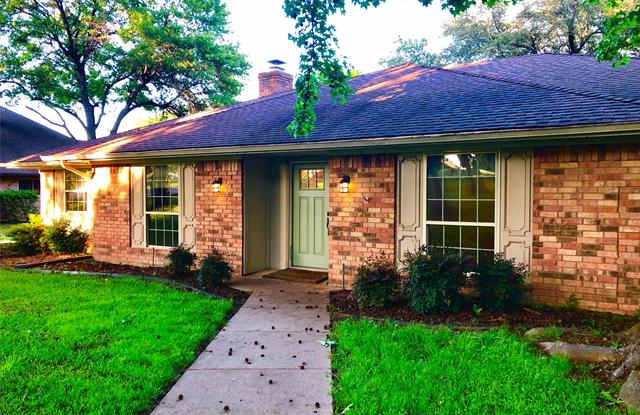 1209 Ashmoore Court Gallery 2