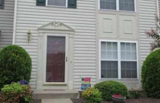 Perfect townhome for rent! - 9106 Silverbush Drive, Laurel, VA 23228