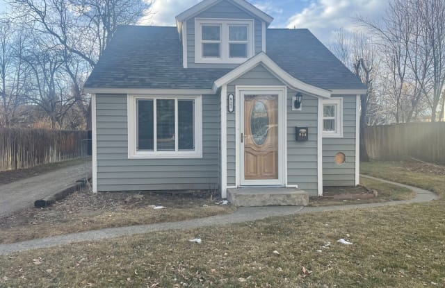 922 Avenue C - 922 Avenue C, Billings, MT 59102