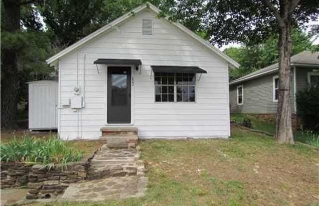 622  E Huntsville  RD photos photos