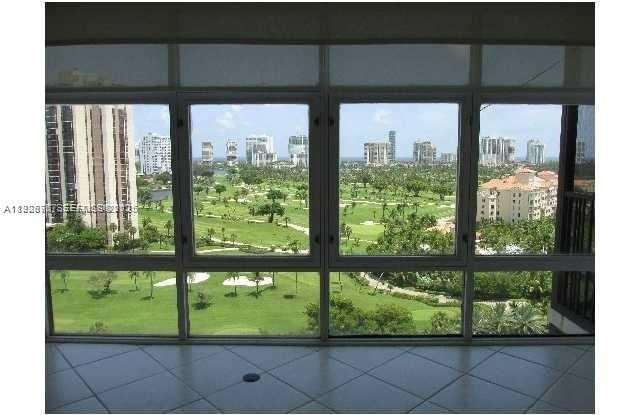 20100 W Country Club Dr photos photos