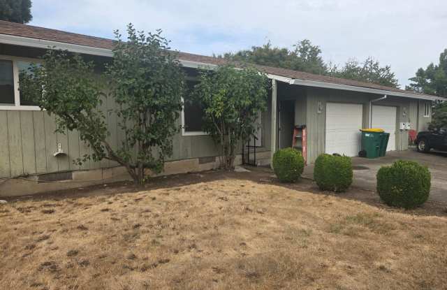 2 Bedroom 1 Bath Duplex in a 55 or older community photos photos