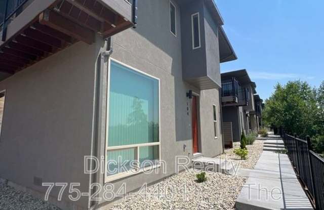 760 Bluffs Court photos photos