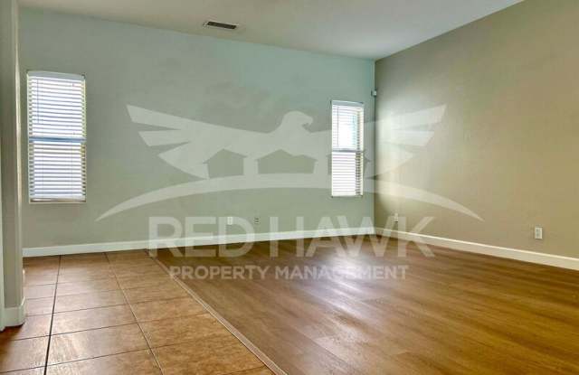 770 W Fruit Tree Ln Gallery 4