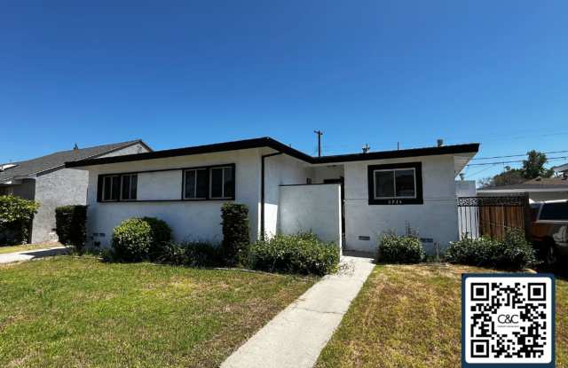 Charming 3-Bedroom Home in Prime Long Beach Location! photos photos