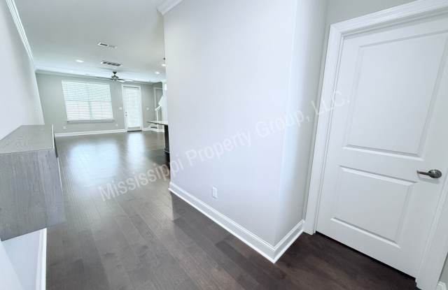 3BR/3.5BA For Rent Gallery 3