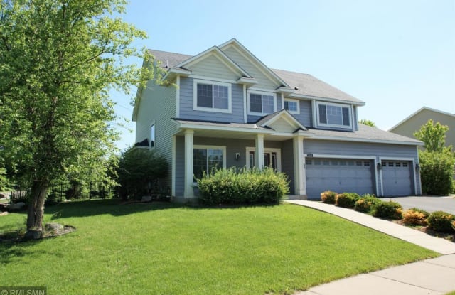 11346 Redwood Place - 11346 Redwood Place, Woodbury, MN 55129