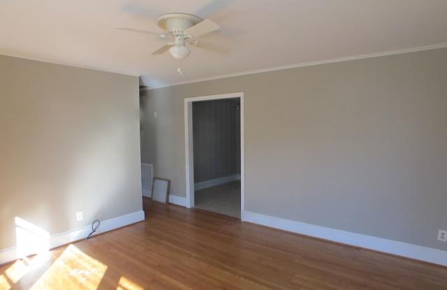 4115 Leeds Drive Gallery 3