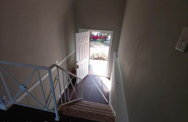3703 Largo Lane Gallery 3