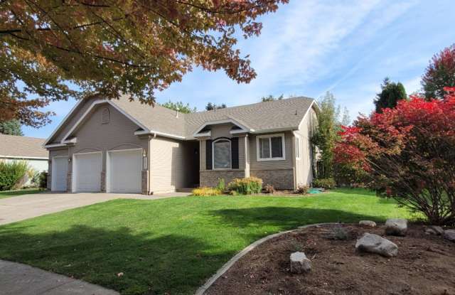 CDA Place Neighborhood- 4 bed with basement, cul de sac photos photos