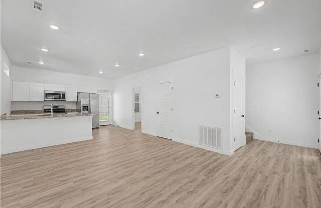 890 Tennessee Avenue Gallery 4