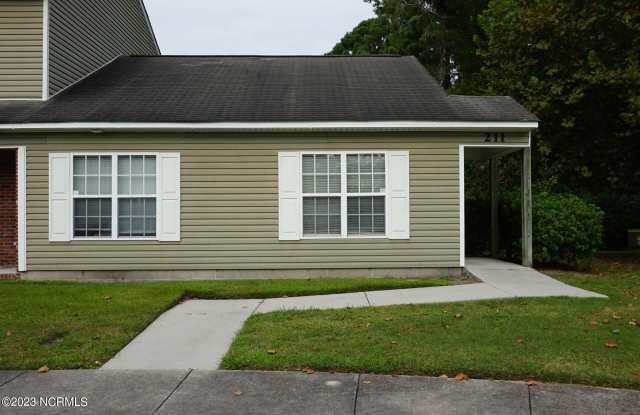211 Palace Circle Gallery 2
