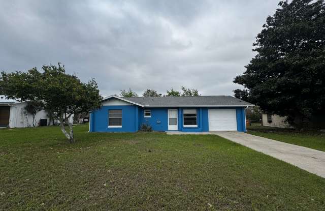 Charming 2-Bedroom Home in Peaceful Dunnellon Neighborhood photos photos