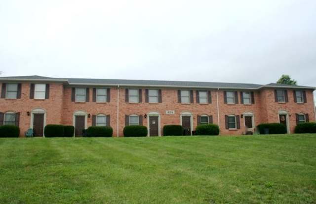 224 CALUMET DR2 Gallery 1