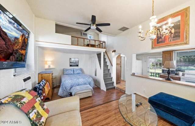 8507 E HAZELWOOD Street Gallery 4