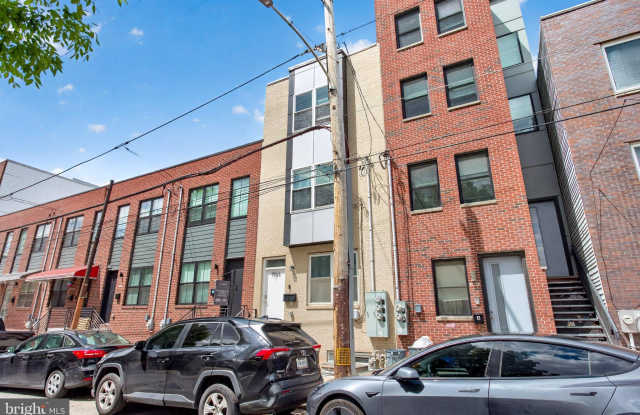 1956 N 8TH Street Gallery 3