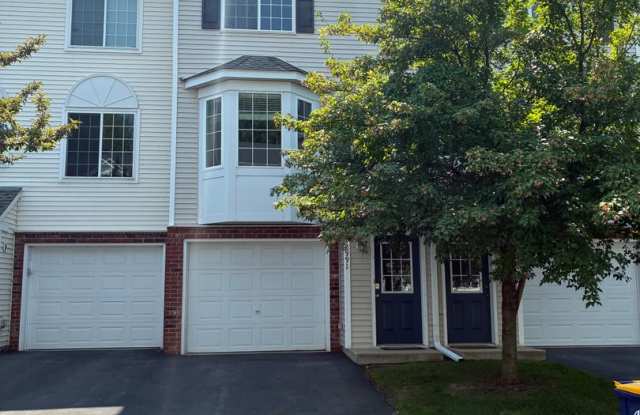 Chanhassen Townhouse - 2 bed & 1.5 Ba photos photos