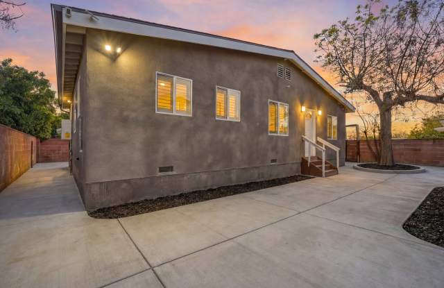 13050 Terra Bella St photos photos