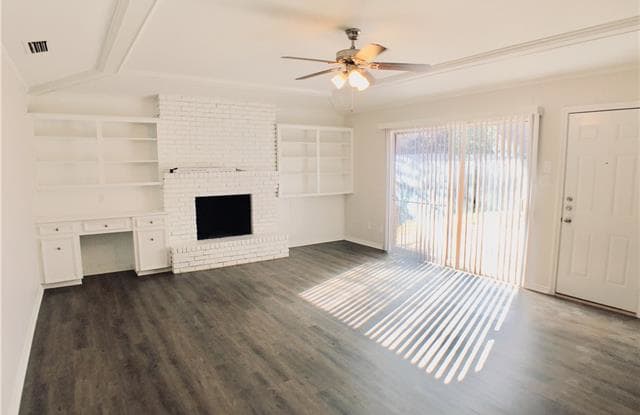 438 Tiffany Trail - 438 Tiffany Trl, Richardson, TX 75081
