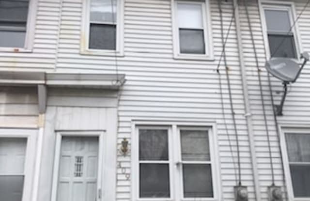 409 Powell Street - 409 Powell Street, Gloucester City, NJ 08030