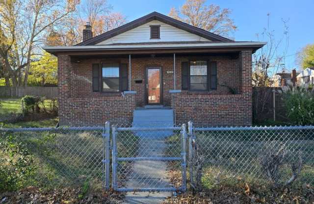 1245 Pennsylvania Avenue - 1245 Pennsylvania Avenue, University City, MO 63130