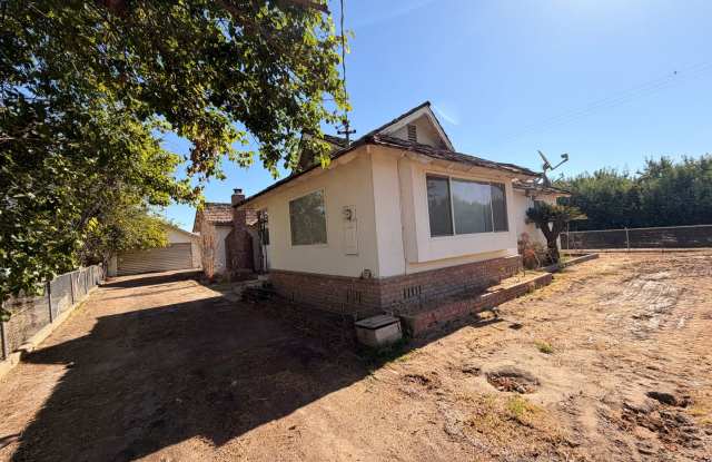 Country Style Living in Bakersfield photos photos