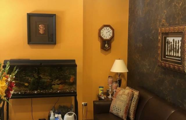 4457 South Oakenwald Avenue Gallery 2