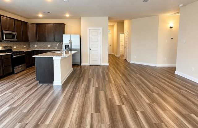 1445 Lake Ridge Drive Gallery 4