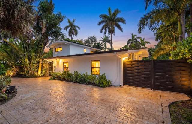 7810 Beachview Dr Gallery 2