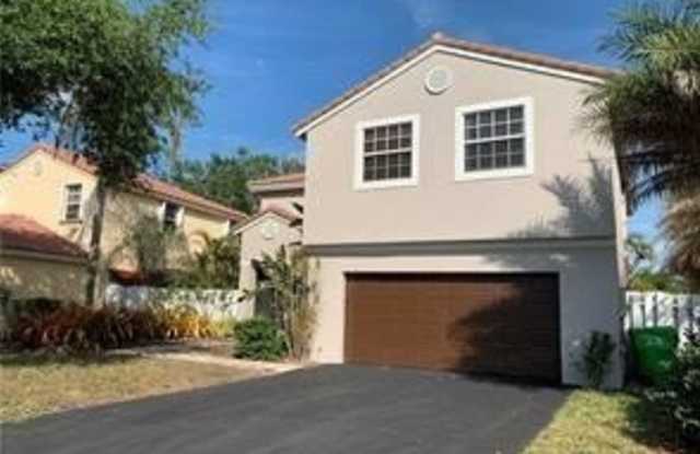 12624 NW 11TH Court Gallery 3