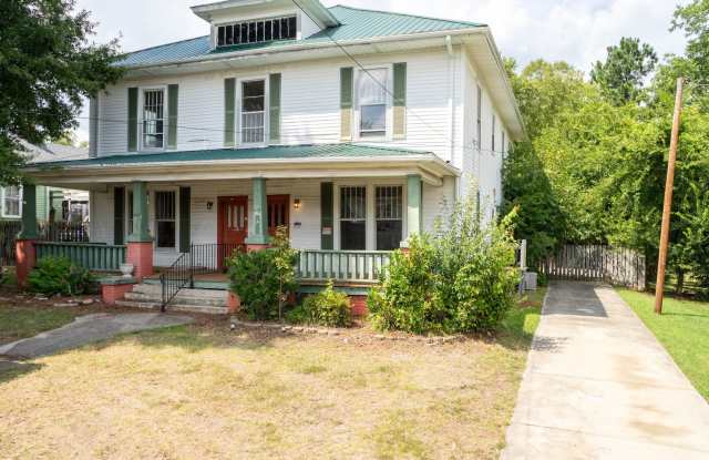 Move In ready Three Bedroom Home! Gallery 1