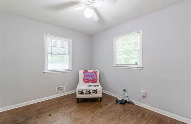 350 Brooks Avenue SW Gallery 4